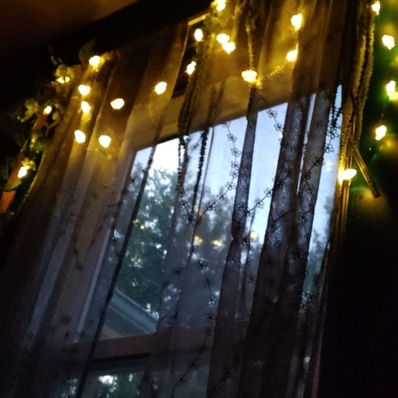 Meet your Posher, Alice - Picture 2 of 3